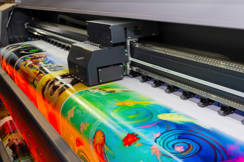 Read more about the article How to Choose the Right Material for Panaflex Banners: Frontlit vs Backlit vs Mesh